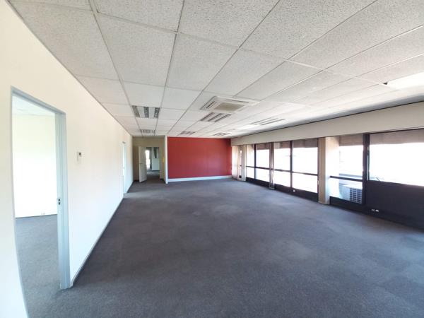 588 m² Office Space