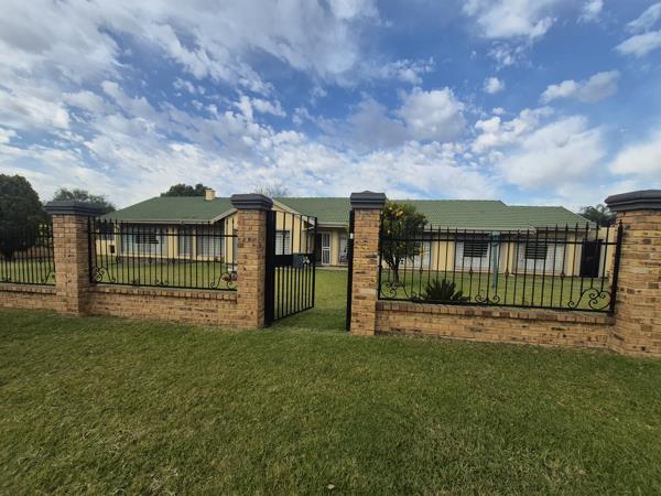 5 Bedroom House