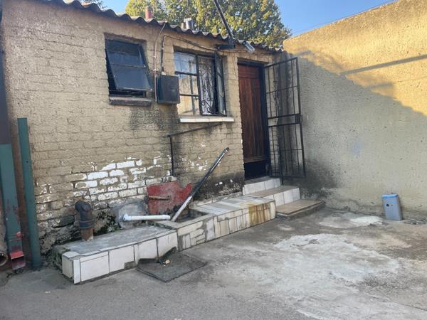 1 Bedroom House