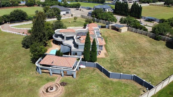 5 Bedroom House