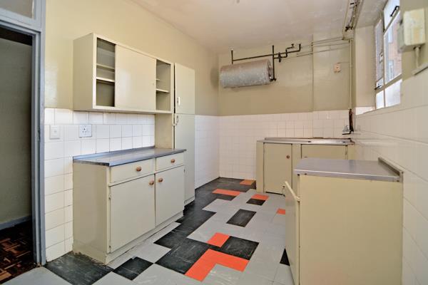 5 Bedroom Apartment