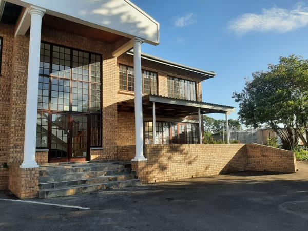 114 m² Commercial space
