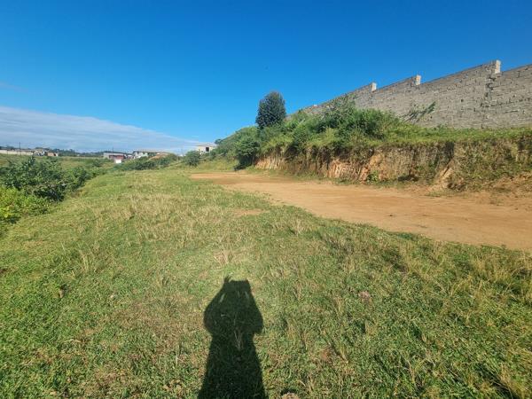 1 140 m² Land