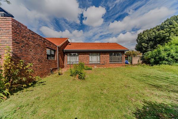 6 Bedroom House