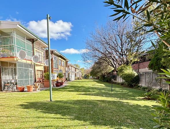 1 Bedroom Townhouse