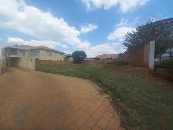 602 m² Land