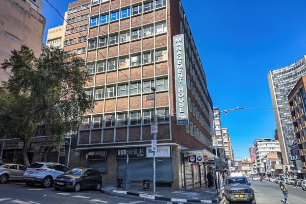 156 m² Retail Space