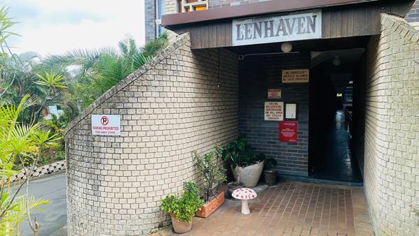 2 Bedroom Flat