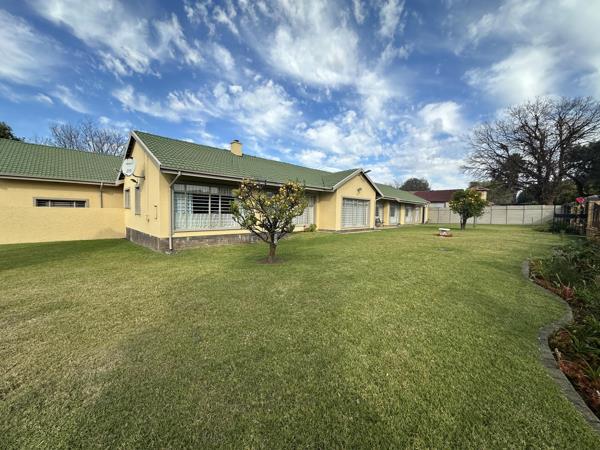 6 Bedroom House