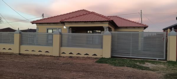 2 Bedroom House
