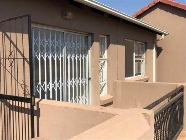 2 Bedroom House