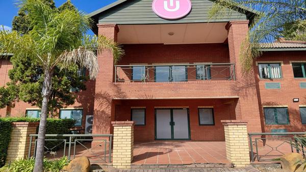 1 304 m² Commercial space
