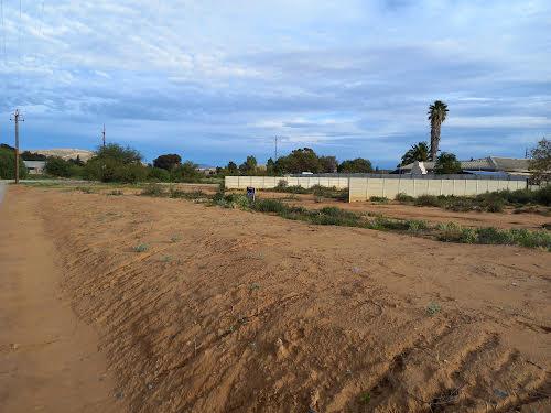 714 m² Land