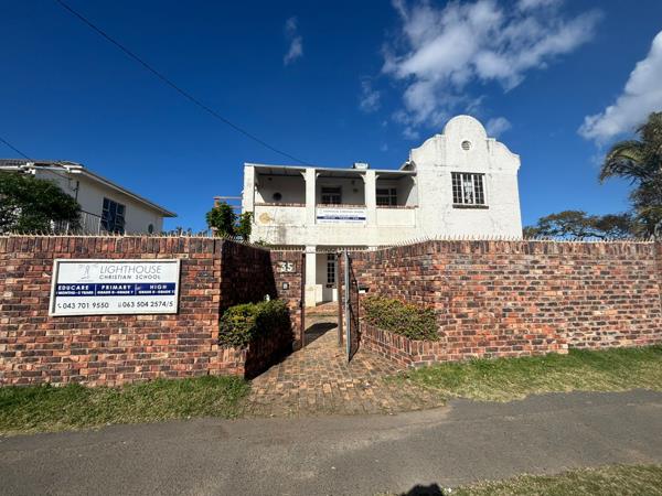 10 Bedroom House