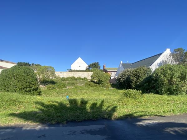 660 m² Land