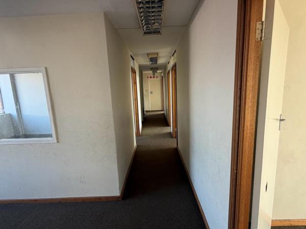 250 m² Commercial space