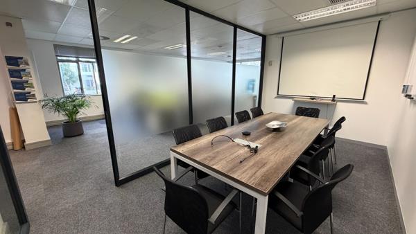 121 m² Office Space