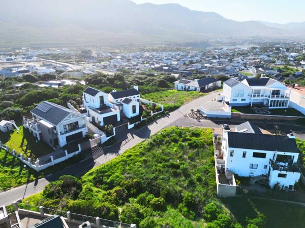 371 m² Land