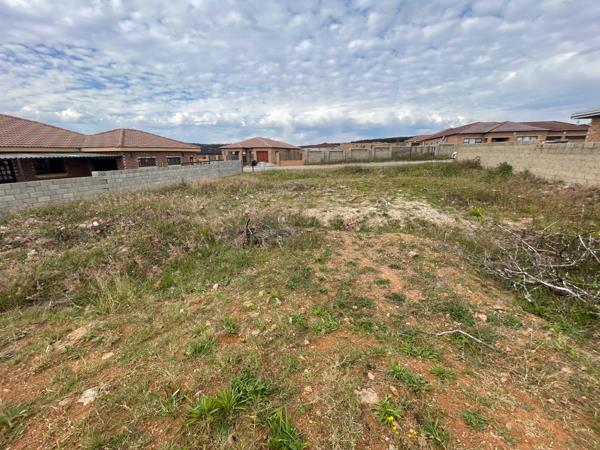 600 m² Land