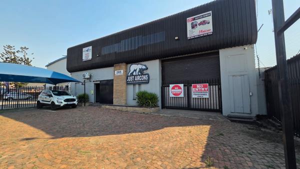 1 015 m² Industrial space