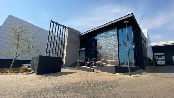 2 596 m² Industrial space