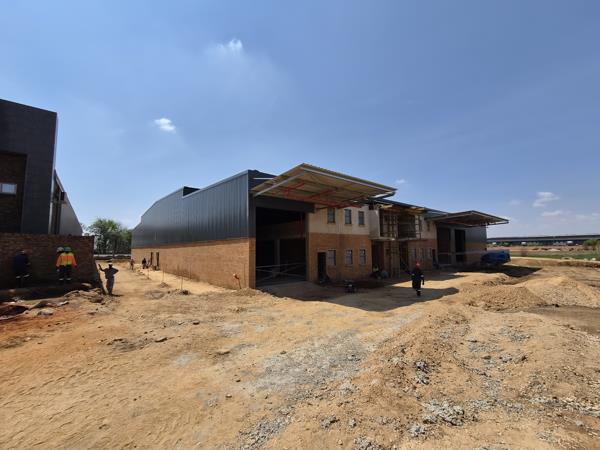 1 058 m² Industrial space