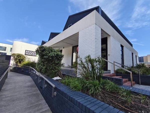 191 m² Commercial space