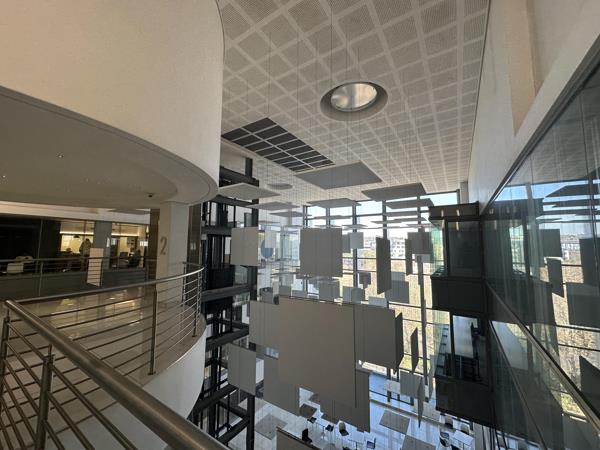 680 m² Commercial space