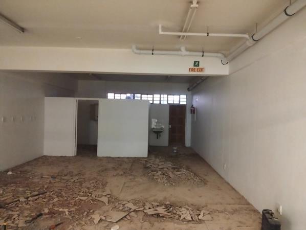 165 m² Retail Space