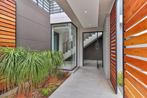 4 Bedroom Townhouse