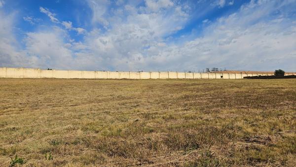 8 778 m² Land