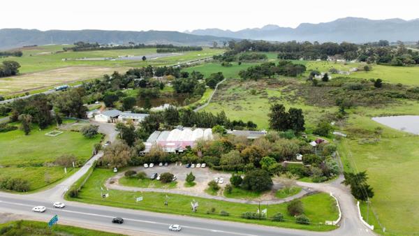 7 000 m² Commercial space