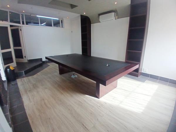 288 m² Commercial space