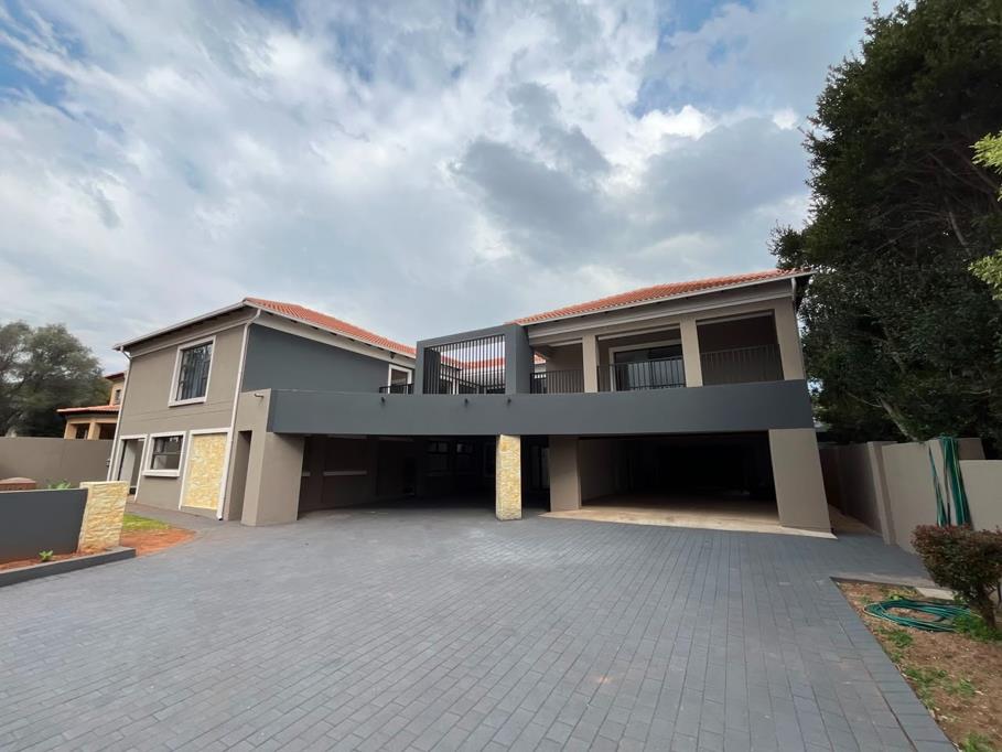 7 Bedroom House