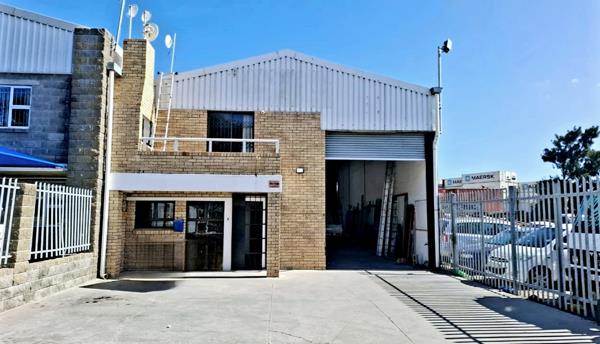 300 m² Industrial space