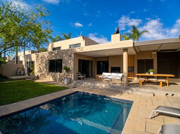 4 Bedroom Townhouse