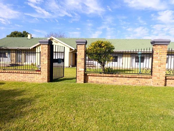 6 Bedroom House