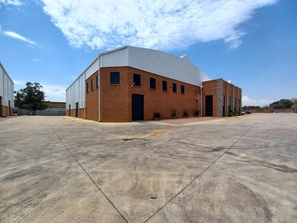 9 080 m² Industrial space