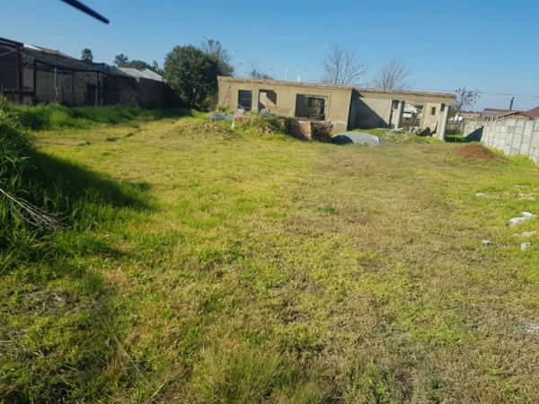 1 000 m² Land