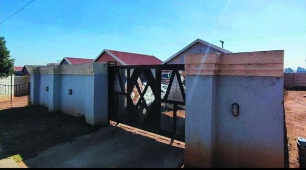 2 Bedroom House