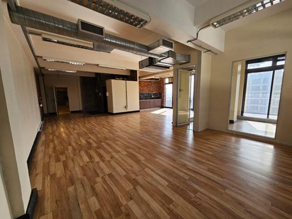124 m² Commercial space