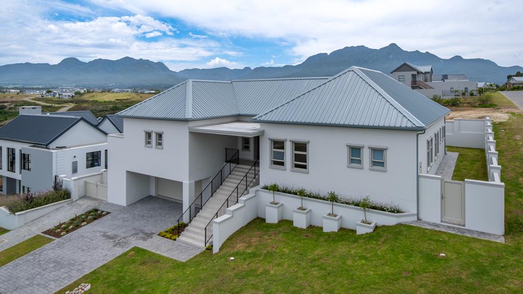 4 Bedroom House