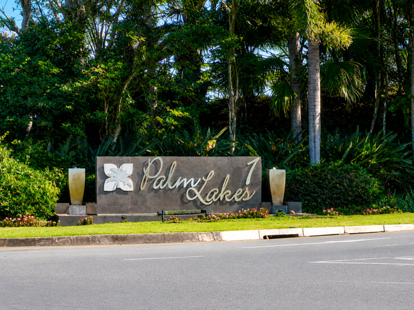 557 m² Land