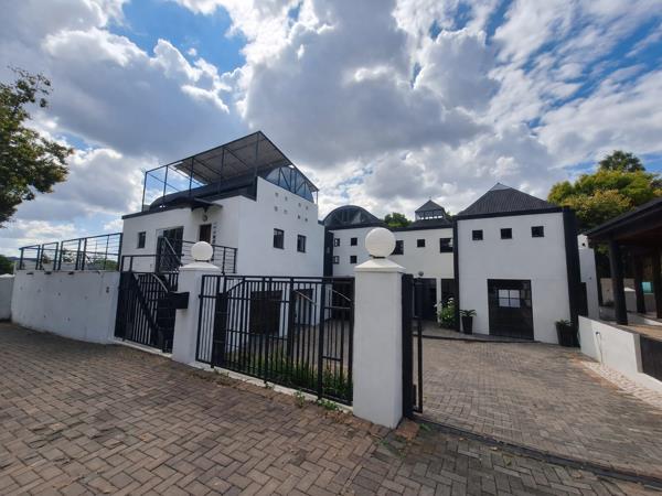 369 m² Office Space