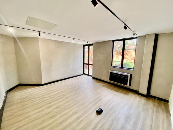 82 m² Office Space