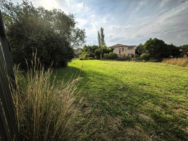 776 m² Land