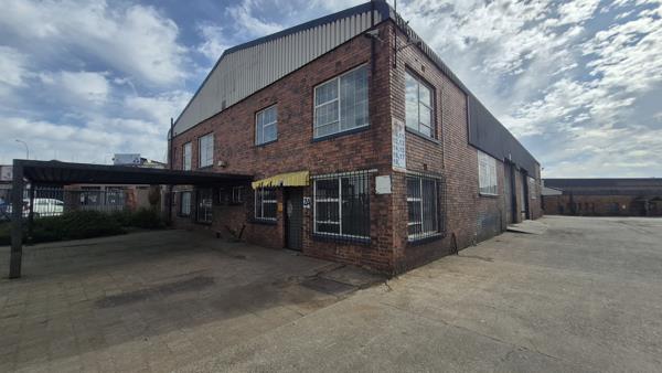 338 m² Industrial space