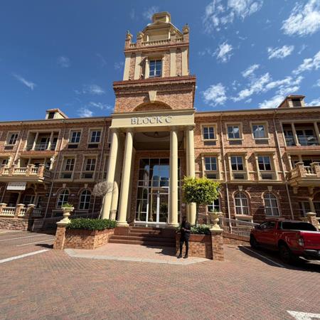 451 m² Commercial space