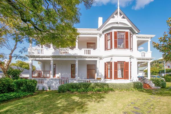 7 Bedroom House