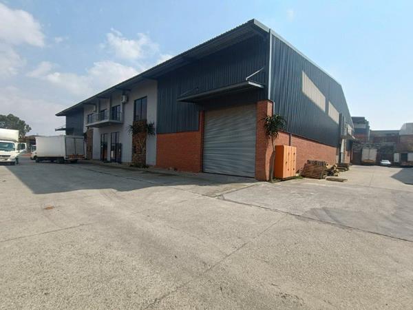 689 m² Industrial space